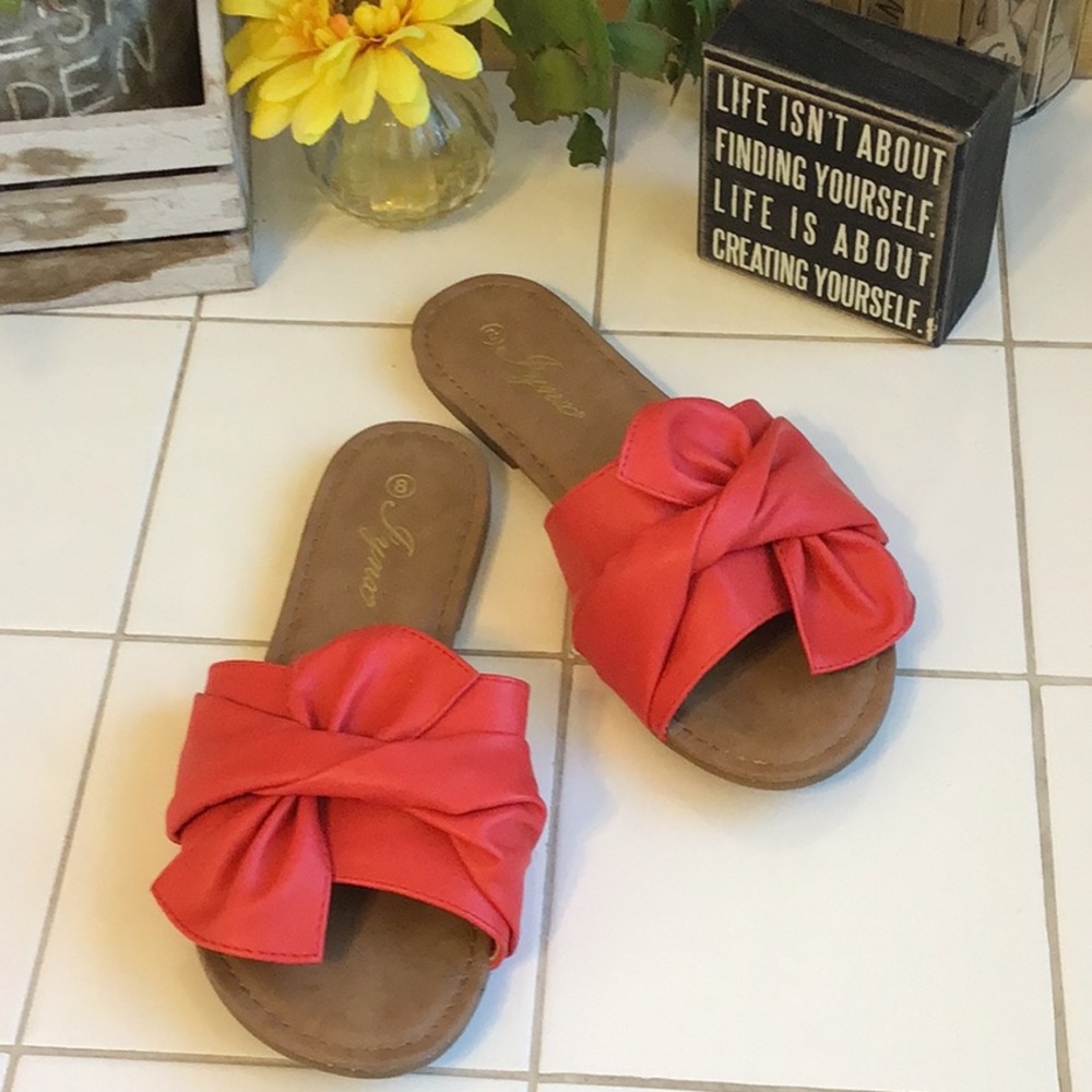 ‘Jinx’ Pretty Red Bow Tie Sandals